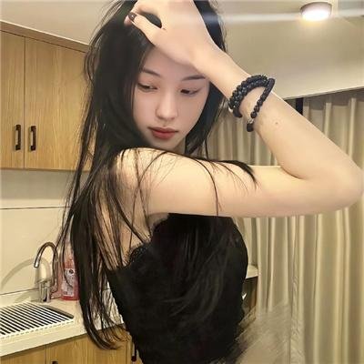 正在缩小的男人